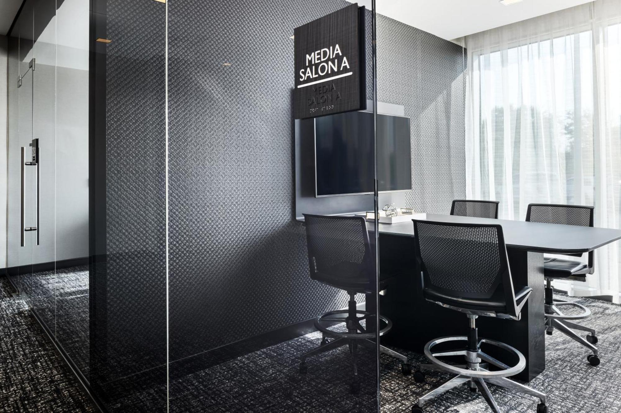 Ac Hotel By Marriott Minneapolis West End Сент-Луис-Парк Экстерьер фото
